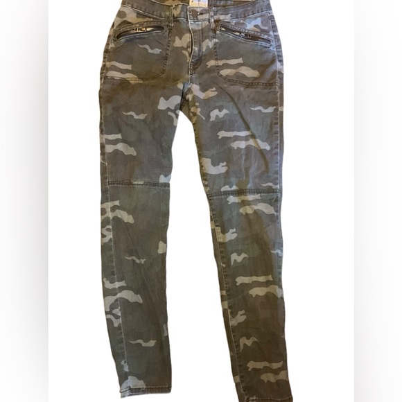 ** WillamRast Green Camouflage Skinny Jeans - Picture 2 of 9